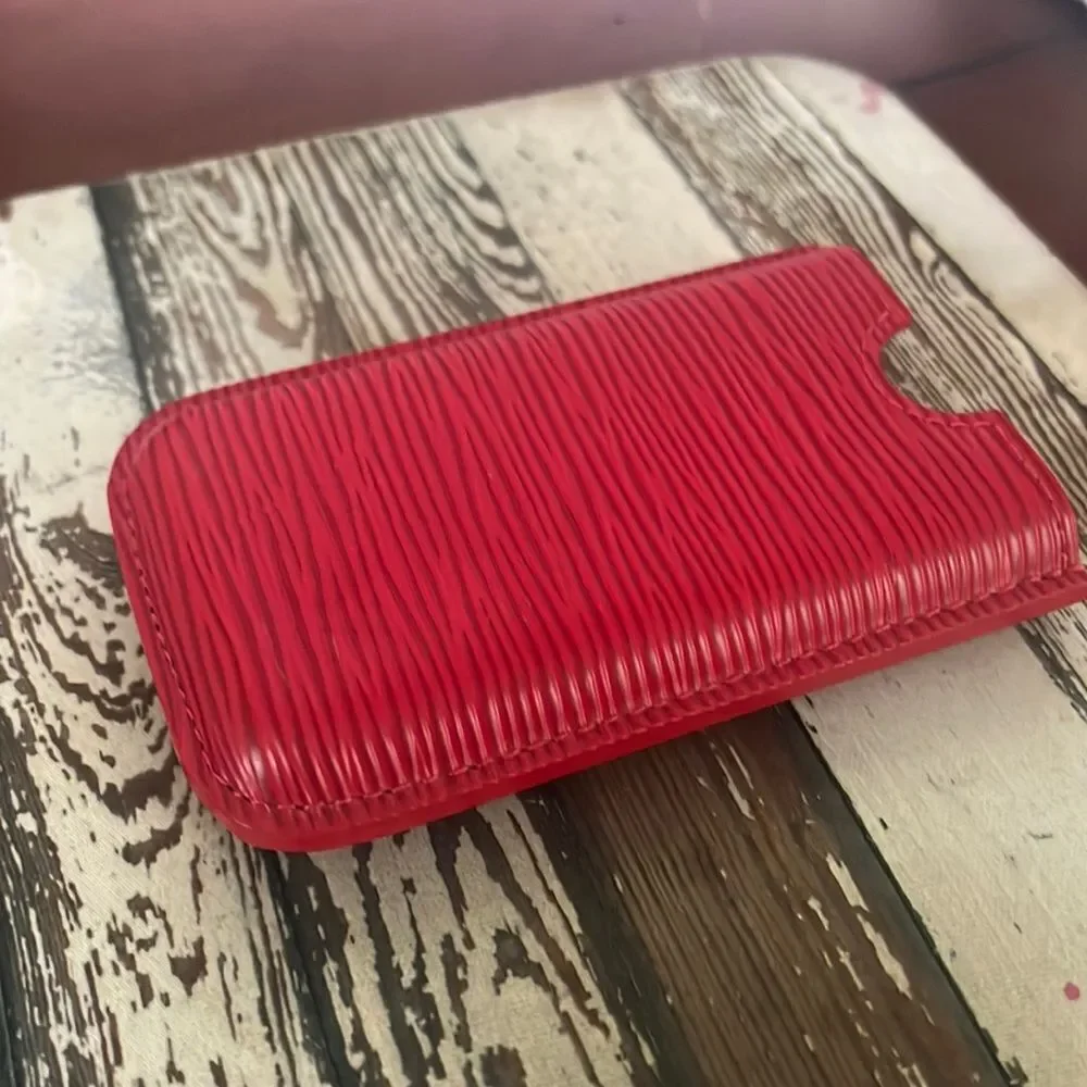 VTG Authentic *LOUIS VUITTON* Red Epi Leather Card Phone Case